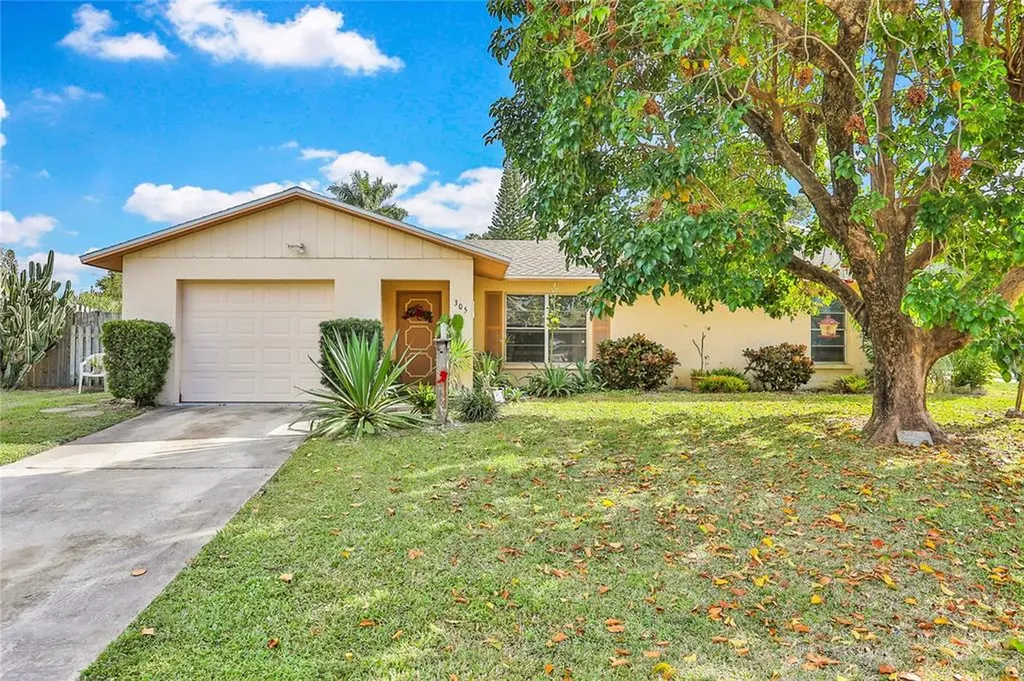 305 45th Street Court NW Bradenton FL 34209