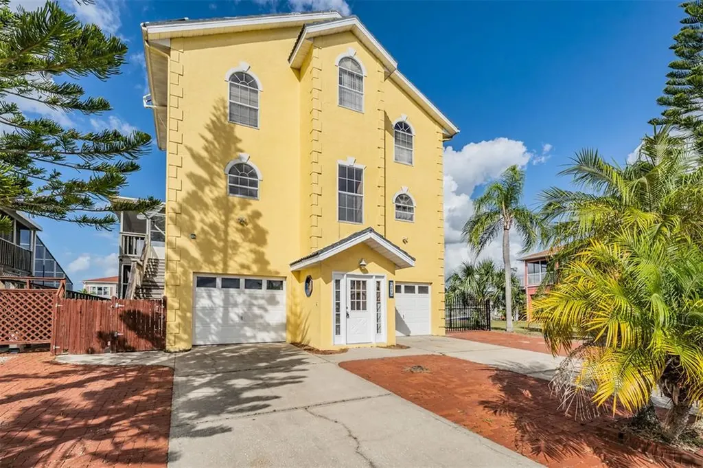 6519 Louise Court Hudson FL 34667