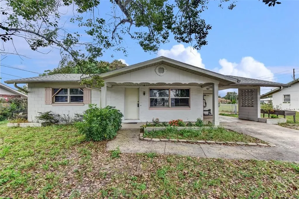 2215 Poinsettia Drive Orange City FL 32763