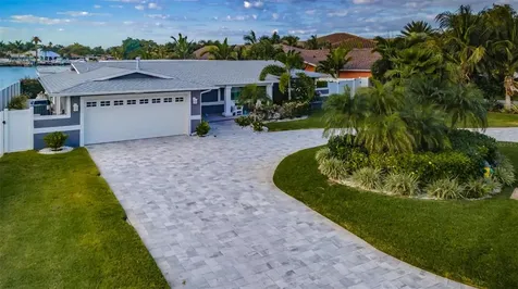 1265 79th Street S St Petersburg FL 33707