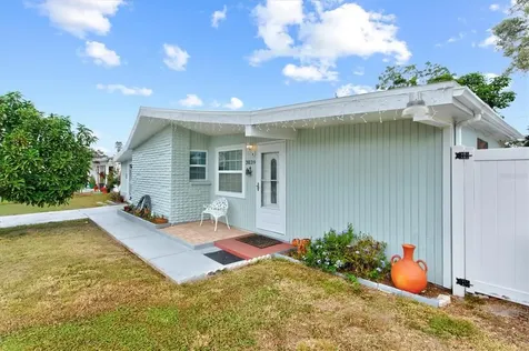 3039 Smith Avenue Bradenton FL 34207