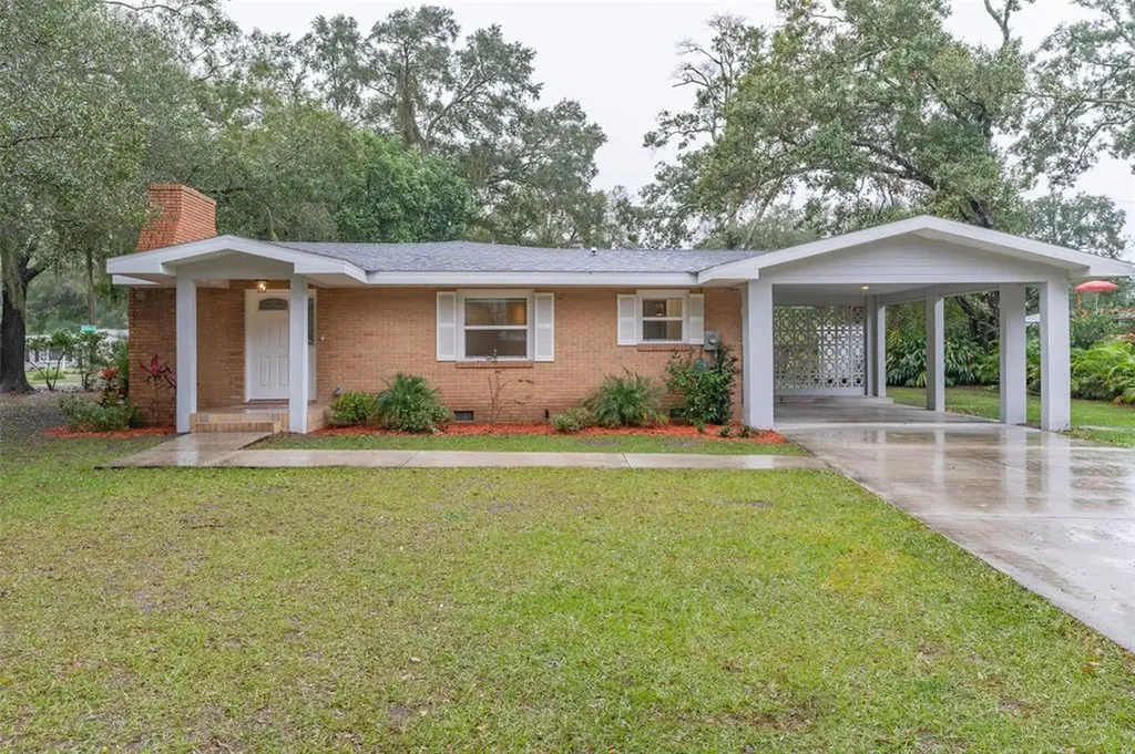 1525 Easton Drive Lakeland FL 33803