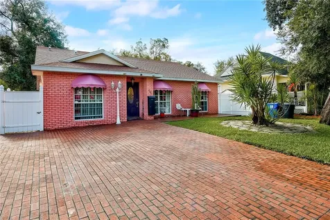 484 11th Avenue N St Petersburg FL 33701