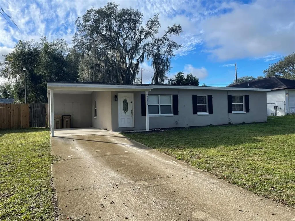 40026 Palm Street Lady Lake FL 32159