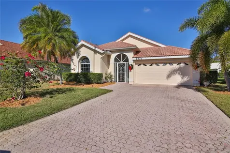 7431 Fairlinks Court Sarasota FL 34243