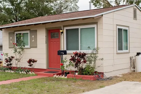 4128 11th Avenue S St Petersburg FL 33711