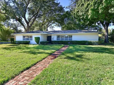 102 35th Street NW Bradenton FL 34205