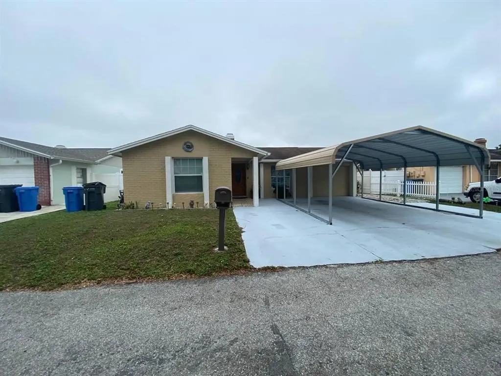 9608 Shalimar Court Tampa FL 33615