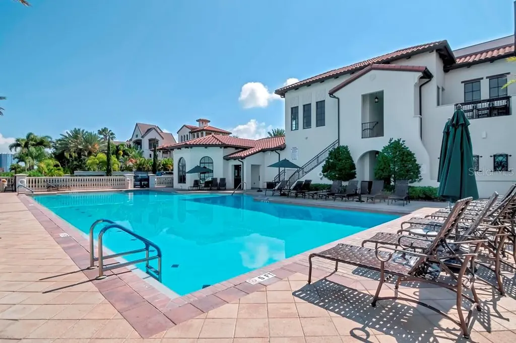 6151 Yeats Manor Drive Tampa FL 33616