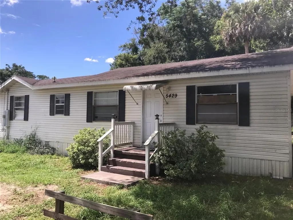 5429 King Avenue Zellwood FL 32798