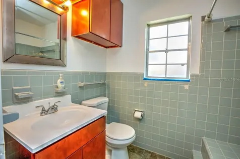 3802 E River Hills Drive Tampa FL 33604