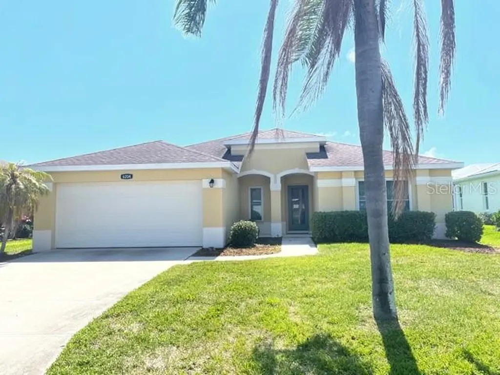 6204 Weymouth Drive Sarasota FL 34238