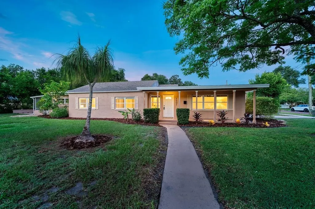 1501 Park Lake Street Orlando FL 32803