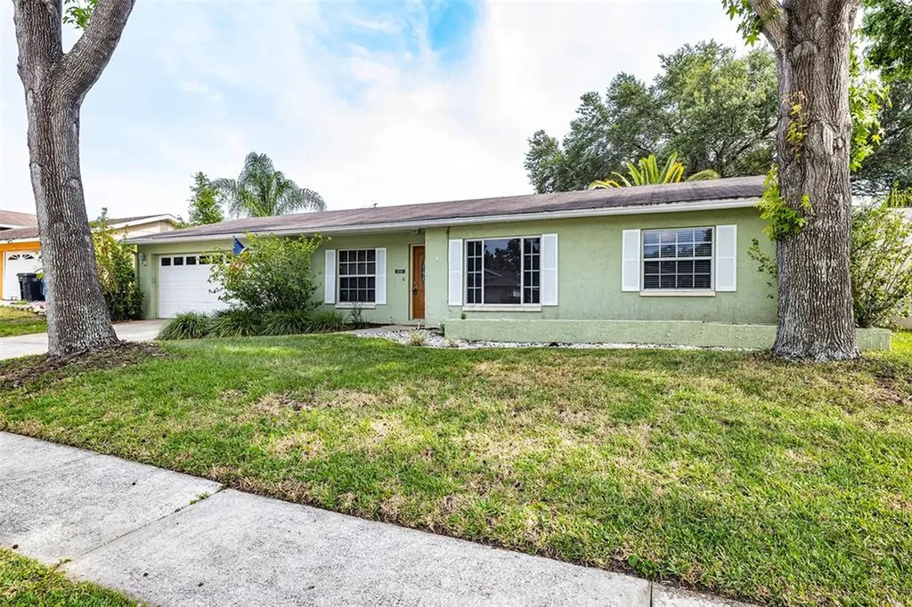 4735 Southbreeze Drive Tampa FL 33624