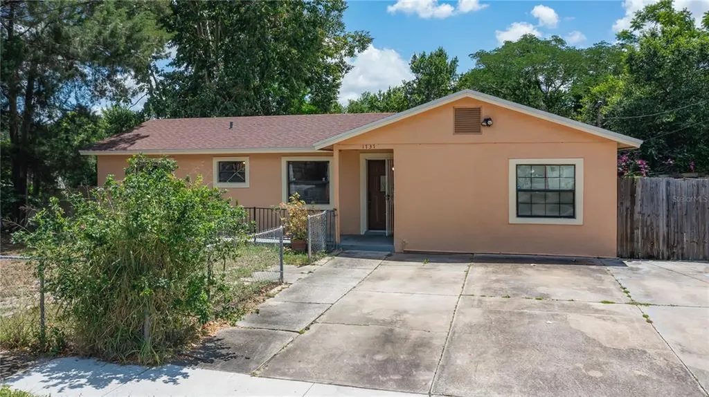 1737 Hinckley Road Orlando FL 32818