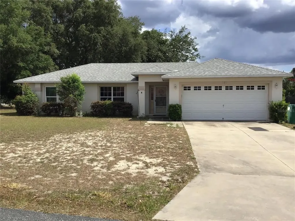 202 Forest Park Lane Lady Lake FL 32159