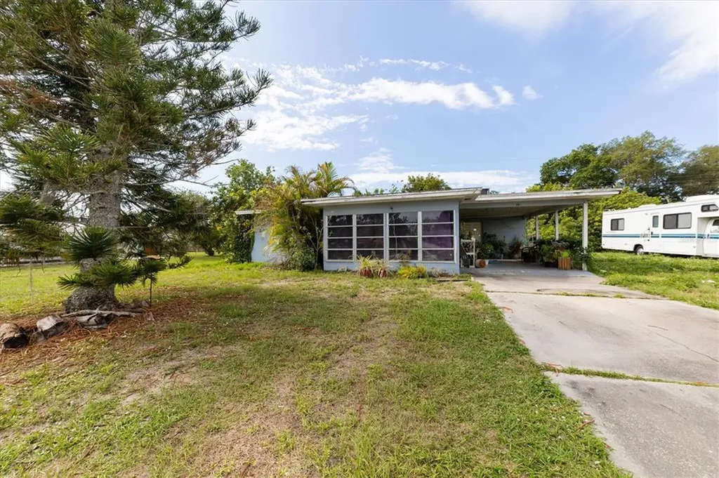 191 E Wentworth Street Englewood FL 34223