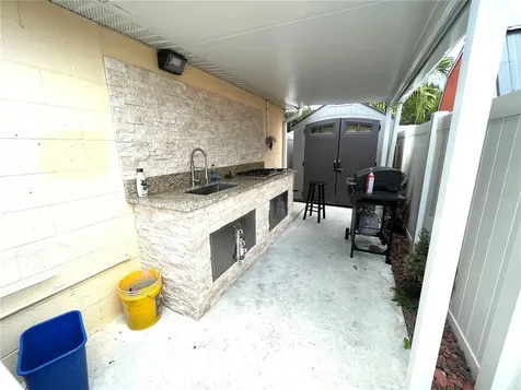 8913 Peppermill Court Tampa FL 33634