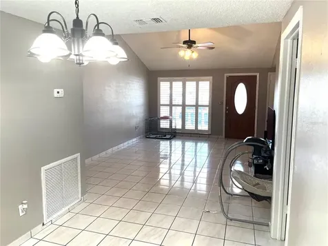 8913 Peppermill Court Tampa FL 33634