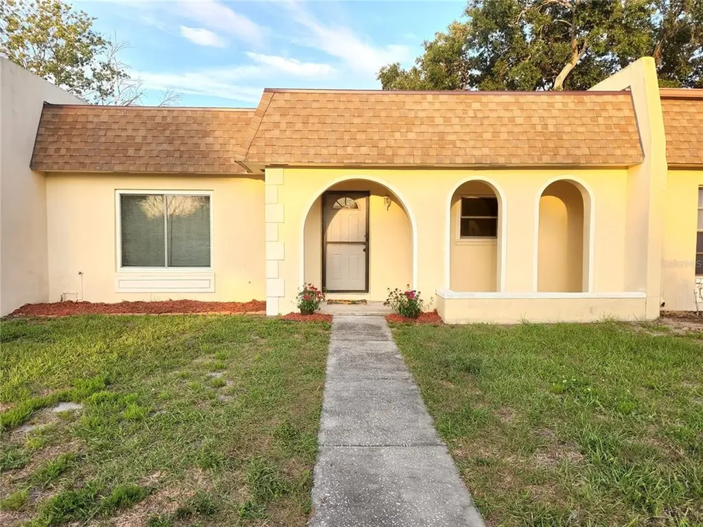 9989 85th Street Seminole FL 33777