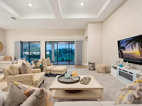 8013 Grande Shores Drive Sarasota FL 34240