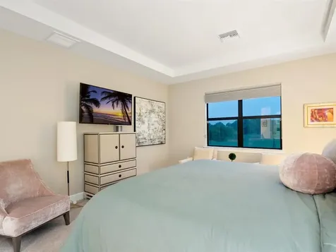 8013 Grande Shores Drive Sarasota FL 34240
