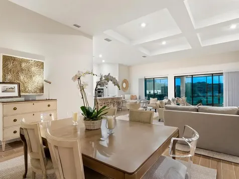 8013 Grande Shores Drive Sarasota FL 34240