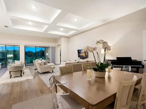 8013 Grande Shores Drive Sarasota FL 34240