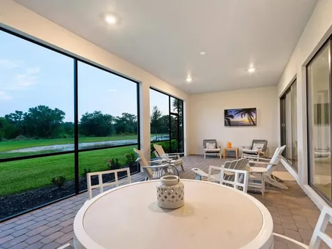 8013 Grande Shores Drive Sarasota FL 34240