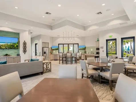 8013 Grande Shores Drive Sarasota FL 34240