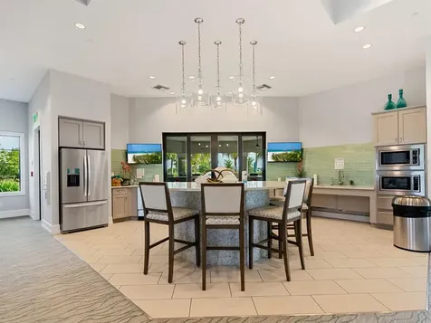 8013 Grande Shores Drive Sarasota FL 34240
