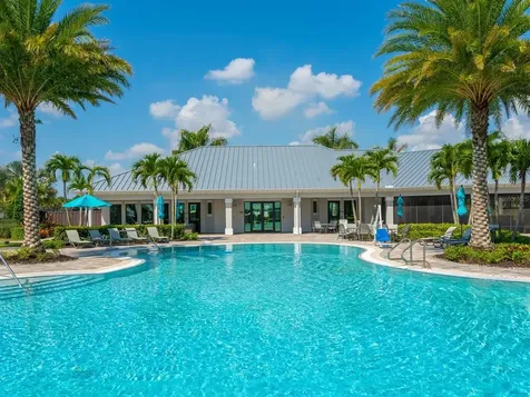 8013 Grande Shores Drive Sarasota FL 34240