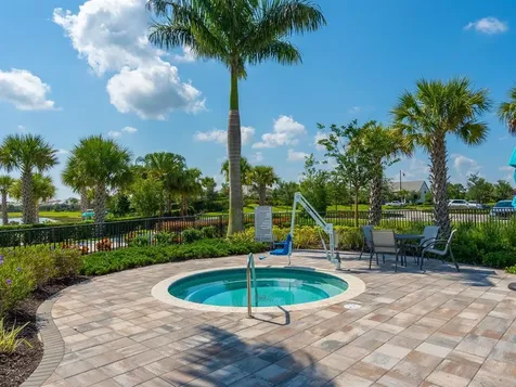 8013 Grande Shores Drive Sarasota FL 34240