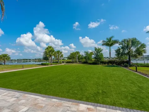 8013 Grande Shores Drive Sarasota FL 34240