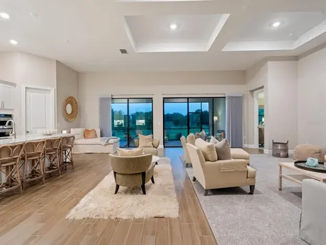 8013 Grande Shores Drive Sarasota FL 34240