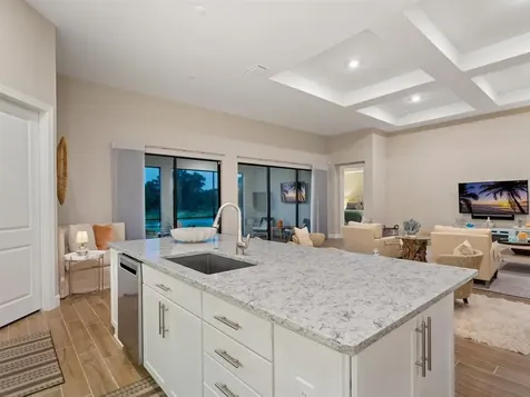 8013 Grande Shores Drive Sarasota FL 34240