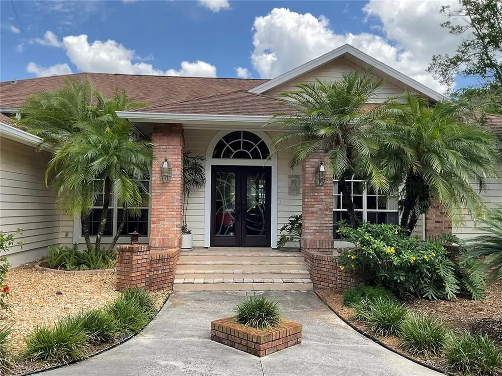 4649 Friar Tuck Lane Sarasota FL 34232