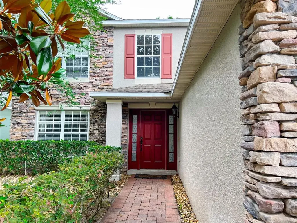 106 W Fiesta Key Loop Deland FL 32720