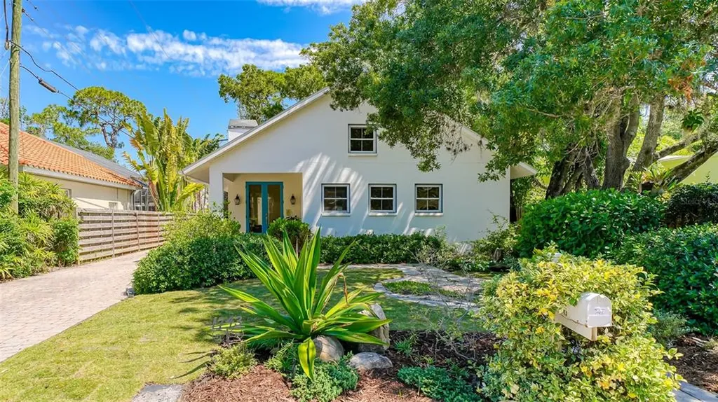 1743 Alta Vista Street Sarasota FL 34236
