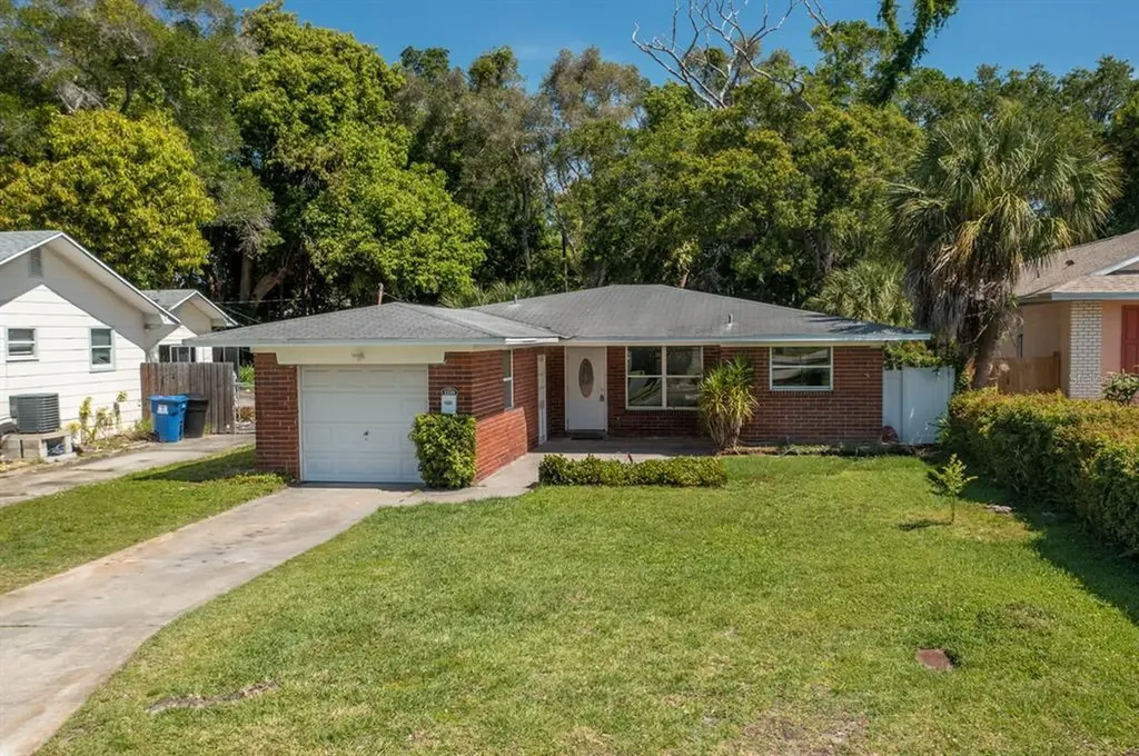 1109 27th Avenue S St Petersburg FL 33705
