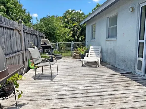 6761 70th Avenue N Pinellas Park FL 33781