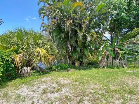 6761 70th Avenue N Pinellas Park FL 33781