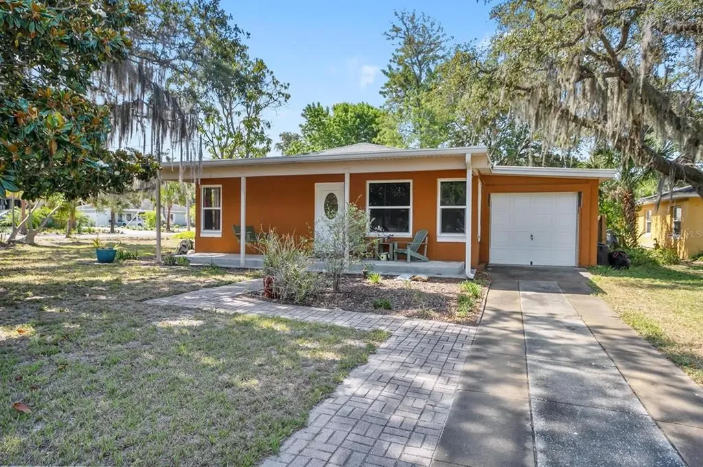 261 Garden Circle S Dunedin FL 34698