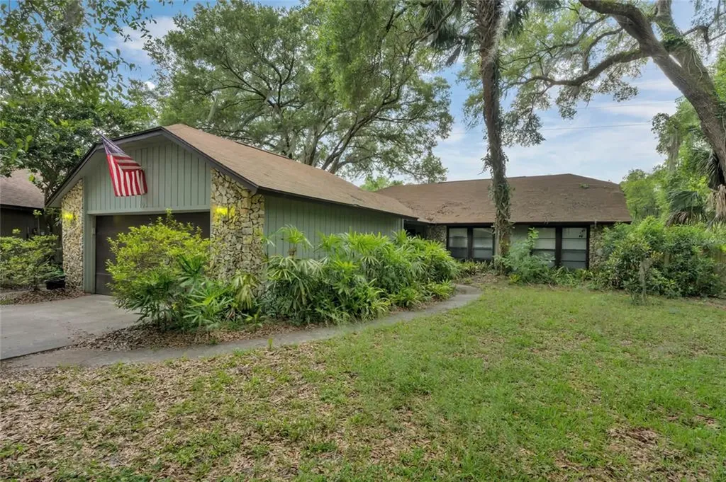 10 Autumnwood Trail Deland FL 32724