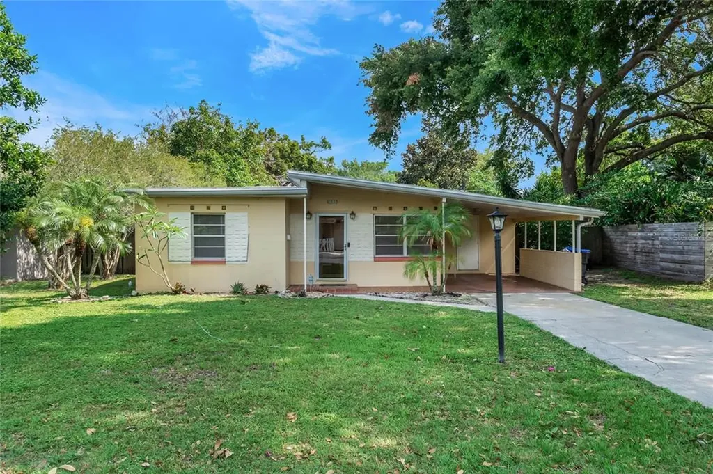1023 Canovia Avenue Orlando FL 32804