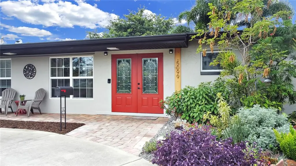 5099 42nd Street S St Petersburg FL 33711