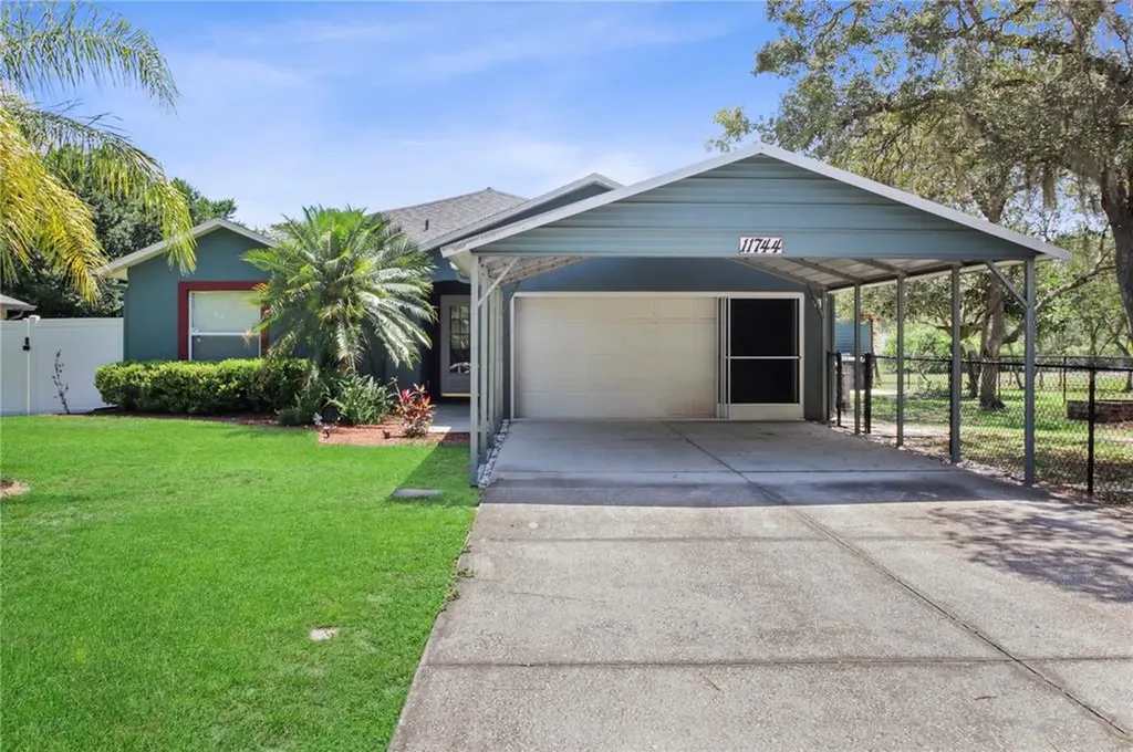 11744 Ocklawaha Drive Leesburg FL 34788