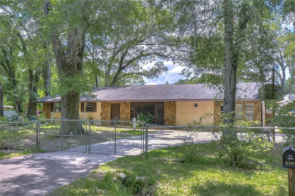 6504 N 78th Street Tampa FL 33610