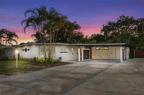 4532 Bradley Avenue Orlando FL 32839