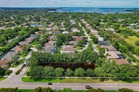 1605 86th Court NW Bradenton FL 34209